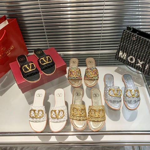 Cutout Flat Slippers