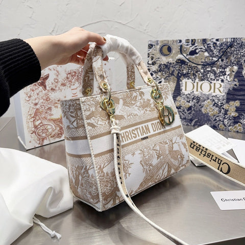 Lady D-Lite Embroidered Bag
