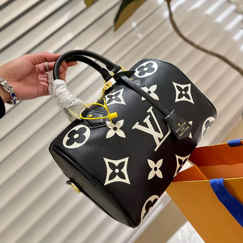 Speedy Nano Pillow Bag