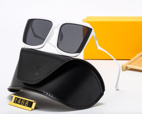 4-color women fashion  letter temple sunglasses