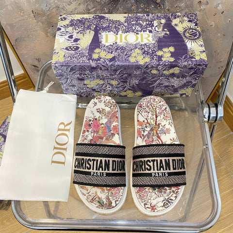 Jacquard Pattern Slippers