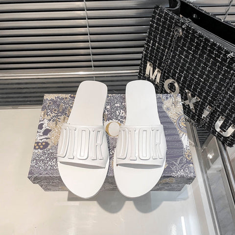 Metal Letters Solid Color Flat Slippers