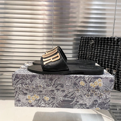 Metal Letters Solid Color Flat Slippers