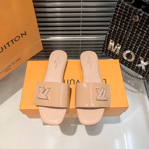 New Embossed Diamond Velcro Flat Slippers