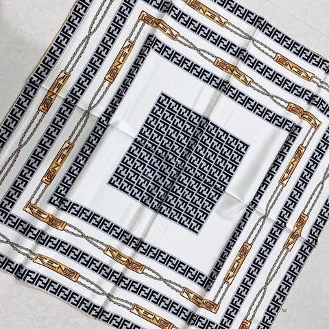 Chain Element Square Scarf