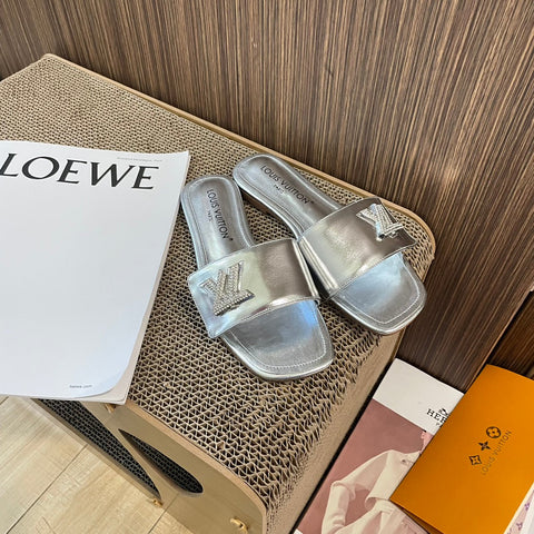 Multicolor Flat Slides