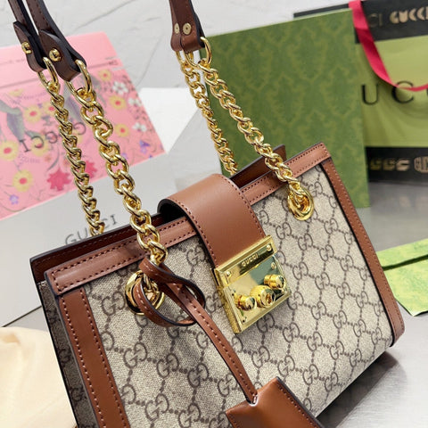 Padlock Small G Shoulder Bag
