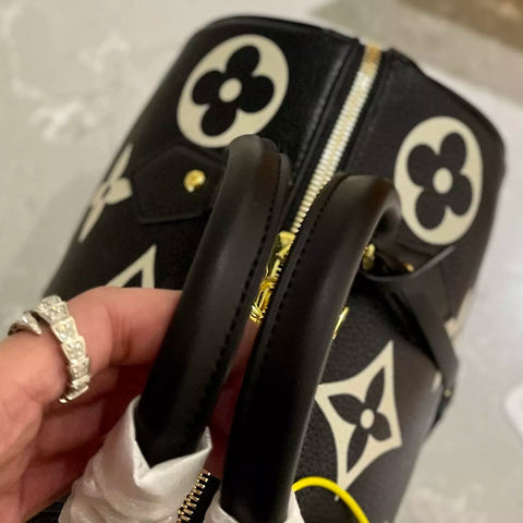 Speedy Nano Pillow Bag