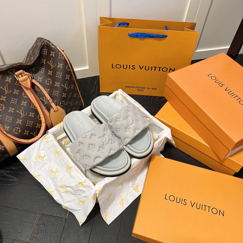 Couple Embossed Velcro Sandals