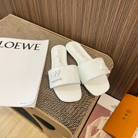 Multicolor Flat Slides