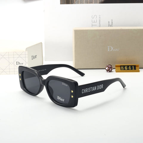 5 Colors Classic Trendy Sunglasses 8641
