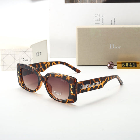 5 Colors Classic Trendy Sunglasses 8641