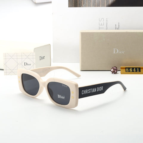 5 Colors Classic Trendy Sunglasses 8641