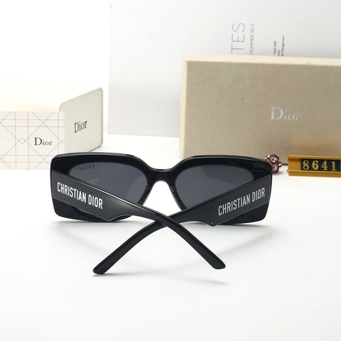 5 Colors Classic Trendy Sunglasses 8641