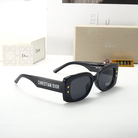5 Colors Classic Trendy Sunglasses 8641