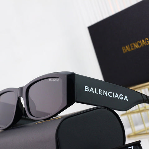 6 Colors Trendy Fashion Sunglasses  0187