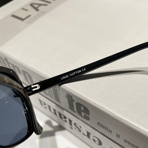 4 Colors Hot Sunglasses  8354