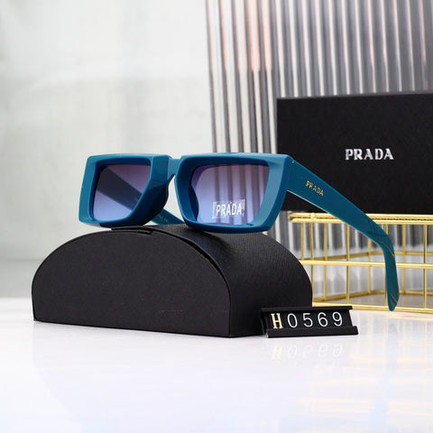 7 Colors Fashionable Plain Sunglasses  68016
