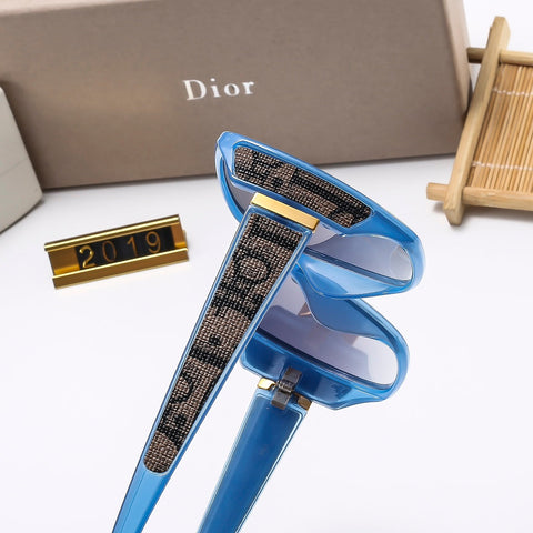 5 colors high definition UV protection high end sunglasses  2019