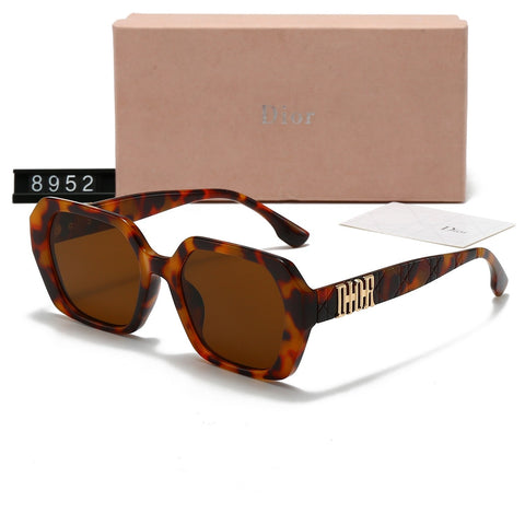 7 new colors available  8952