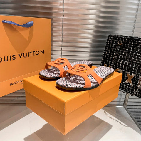 Cutout Letter Printed Slippers