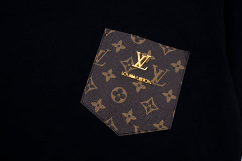 Leather Pocket Simple T-Shirt