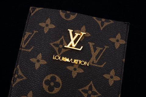 Leather Pocket Simple T-Shirt